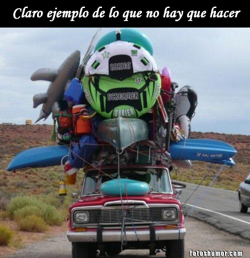 Coche con sobrecarga.